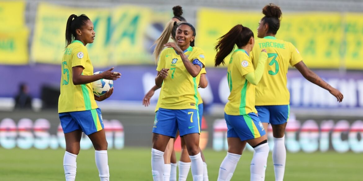 liderada-por-kerolin,-selecao-goleia-bolivia-na-copa-america