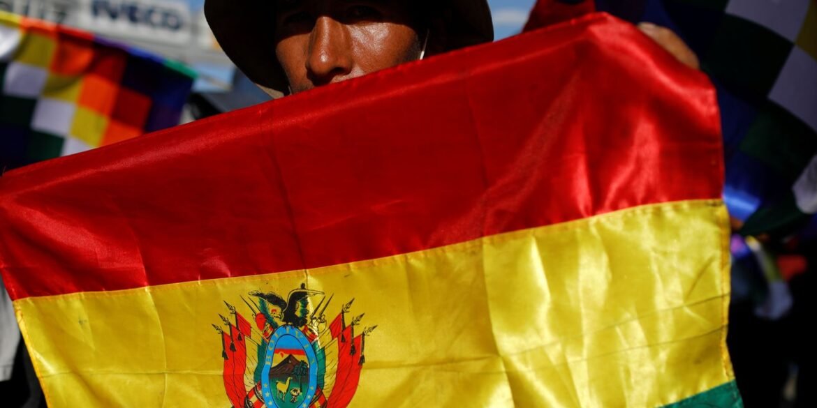bolivia:-direita-lidera-pesquisas-para-presidencia-apos-19-anos