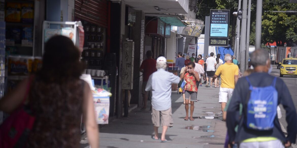 brasil-abre-129,8-mil-postos-formais-de-trabalho-em-julho