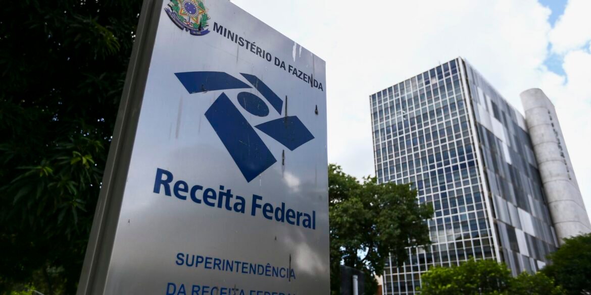 receita-regulamenta-tributacao-minima-de-15%-para-multinacionais