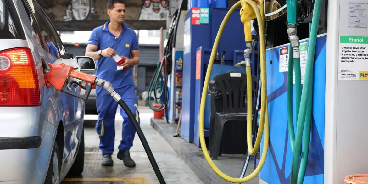 governo-propoe-subvencao-da-gasolina-em-r$-0,44-por-litro